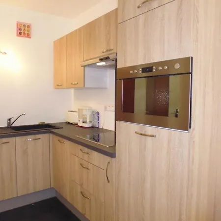 Apartment A Proximite Des Pistes - 4 Pers., Balcon, Equipe - Fr-1-400-4 *